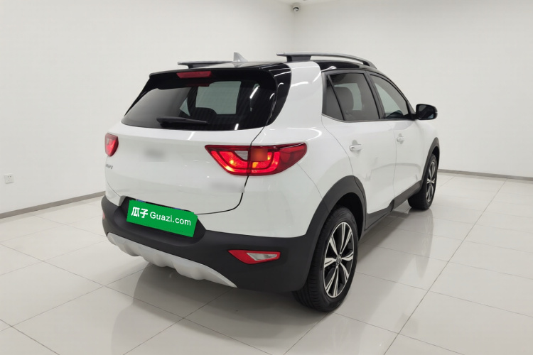 Kia PEGAS фото 6