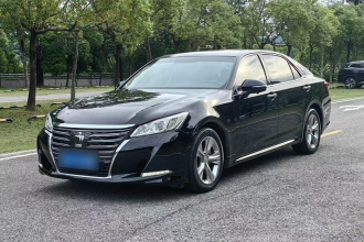 丰田 皇冠 2015款 2.0T 时尚版