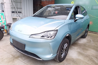 哪吒汽车 哪吒V 2022款 潮 300 Lite 磷酸铁锂
