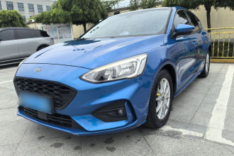 福特 福克斯 2019款 两厢 EcoBoost 180 自动锋潮型