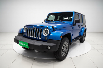 Jeep 牧马人 2015款 3.0L Sahara 四门版
