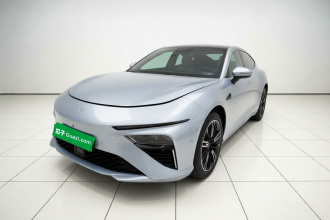 哪吒汽车 哪吒S 2022款 增程版 1160km 后驱小版