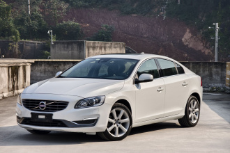沃尔沃S60 2017款 S60L T5 智驭版