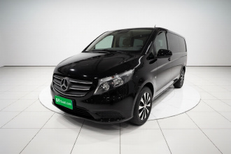 奔驰 威霆 2023款 2.0T 精英版 7座