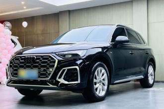 奥迪Q5L 2022款 改款 40T 豪华动感型