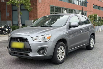三菱 劲炫ASX 2013款 2.0L CVT两驱精英版