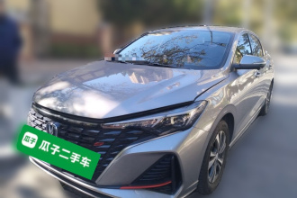 长安 逸动 2022款 PLUS 蓝鲸NE 1.4T GDI DCT尊贵版