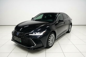 丰田 亚洲龙 2022款 双擎 2.5L XLE尊贵版