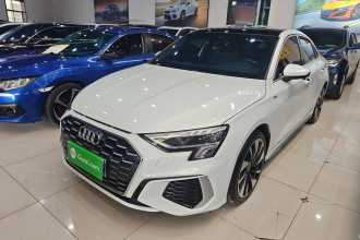 奥迪A3 2022款 A3L Limousine 35 TFSI 时尚运动型