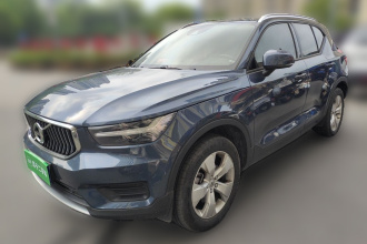 沃尔沃XC40 2022款 T4 四驱智行时尚版