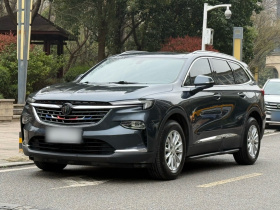 别克 昂科旗 2020款 28T 两驱战旗型