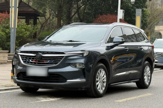 别克 昂科旗 2020款 28T 两驱战旗型