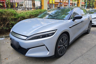 比亚迪 汉L 2025款 DM-i 200KM激光雷达尊享型