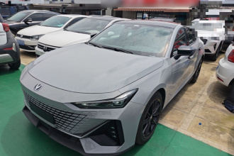 长安UNI-V 2023款 1.5T 尊贵型