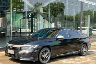 本田 英仕派 2022款 260TURBO 精悦版