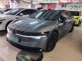 极氪007 2024款 后驱智驾版 100kWh