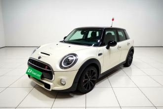 MINI 2019款 2.0T COOPER S 经典派 五门版