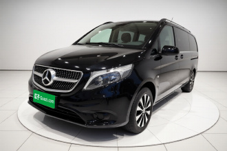 奔驰 威霆 2023款 2.0T 商务版 7座