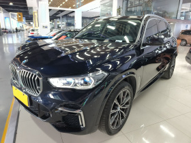 宝马X5 2022款 改款 xDrive 30Li 尊享型M运动套装