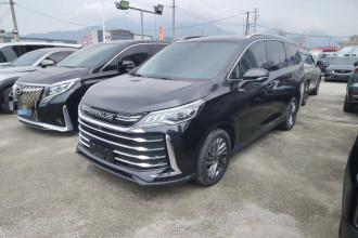 上汽大通MAXUS 大通G50 2023款 PLUS 1.5T 幸福推荐自动护航版