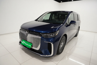 岚图汽车 岚图梦想家 2025款 PHEV 四驱旗舰鲲鹏版