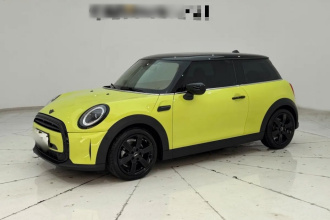 MINI 2023款 1.5T COOPER 艺术家