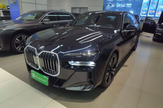 宝马7系 2023款 740Li 尊享型 M运动套装