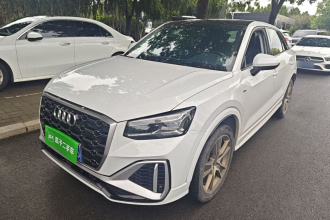奥迪Q2L 2022款 35 TFSI 时尚动感型