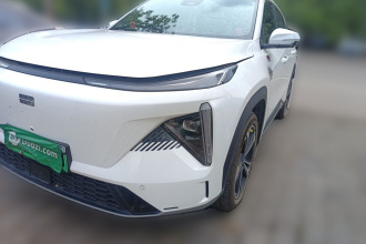 吉利银河 银河L7 2024款 1.5T 115km PLUS  龙腾版