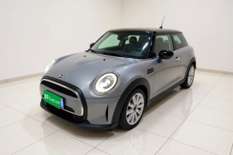 MINI 2022款 改款 1.5T COOPER 经典派 五门版
