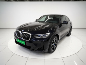 宝马X4 2022款 xDrive 25i M运动套装