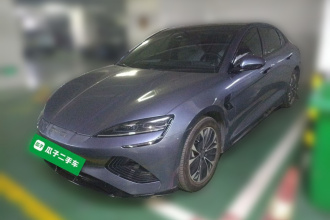比亚迪 海豹 2022款 550km 标准续航后驱版尊贵型