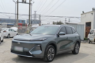 吉利银河 银河星舰7 EM-i 2025款 120km 探索+版