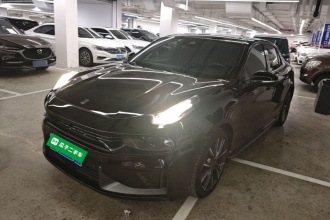 领克03 2022款 03+ 2.0TD 自动驭风版