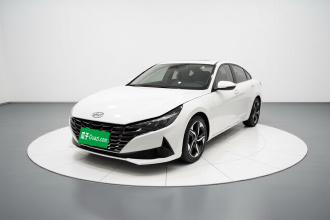 现代 伊兰特 2022款 1.5L CVT LUX尊贵版