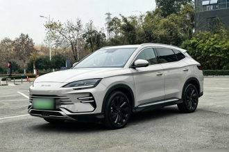 比亚迪 宋PLUS新能源 2023款 冠军版 DM-i 110KM 旗舰型