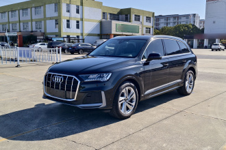 奥迪Q7 2023款 45 TFSI quattro S line运动型