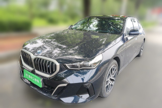 宝马i5 2024款 eDrive 35L M运动套装
