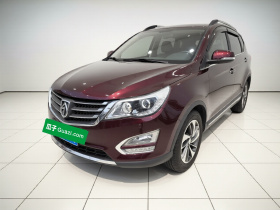 宝骏560 2015款 1.8L 手动豪华型