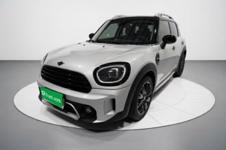 MINI Countryman 2023款 改款 1.5T COOPER ALL4 鉴赏家