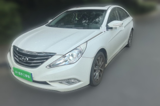 现代 索纳塔 2013款 2.0L 自动领先版
