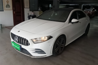 奔驰A级 2019款 A 180 L 运动轿车