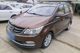 宝骏730 2016款 1.5L 手动舒适型 7座 国V