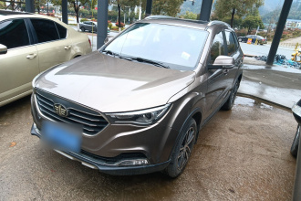 奔腾X40 2017款 1.6L 自动豪华型