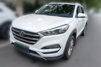 现代 途胜 2015款 1.6T 双离合两驱智能型