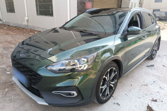 福特 福克斯Active 2020款 EcoBoost 180 自动劲耀型
