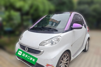 smart fortwo 2014款 1.0 MHD 硬顶新年特别版