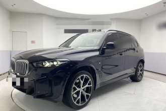 宝马X5 2023款 xDrive 30Li 尊享型M运动曜夜套装