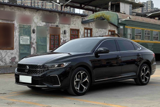 大众 帕萨特 2026款 出众款 380TSI 星空龙腾版