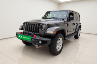 Jeep 牧马人 2019款 2.0T Sahara 四门版 国VI